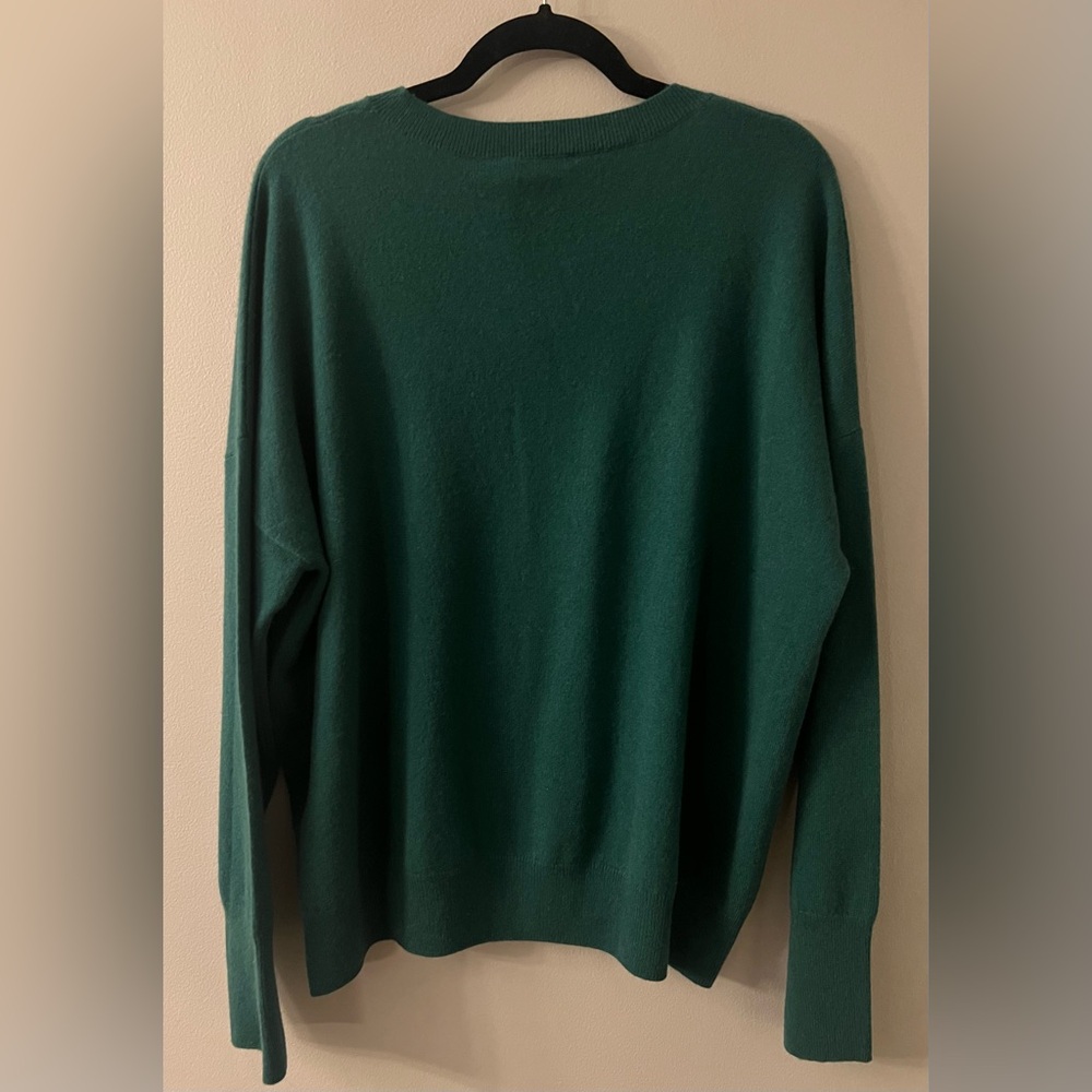 🆕 Vineyard Vines 100% Cashmere Turf Green Sweater - Picture 2 of 6